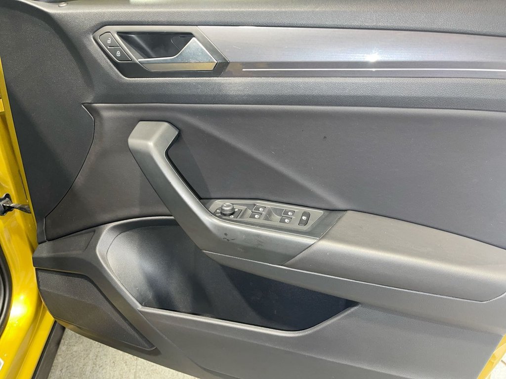 Used Volkswagen T-Roc 2021 for sale - 76841075: Photo 24