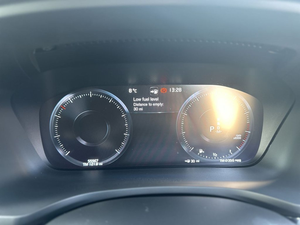 Used Volvo V60 2022 for sale - 76792078: Photo 24