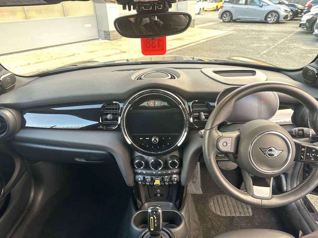 Used MINI Electric Hatch 2022 for sale - 77122010: Photo 15