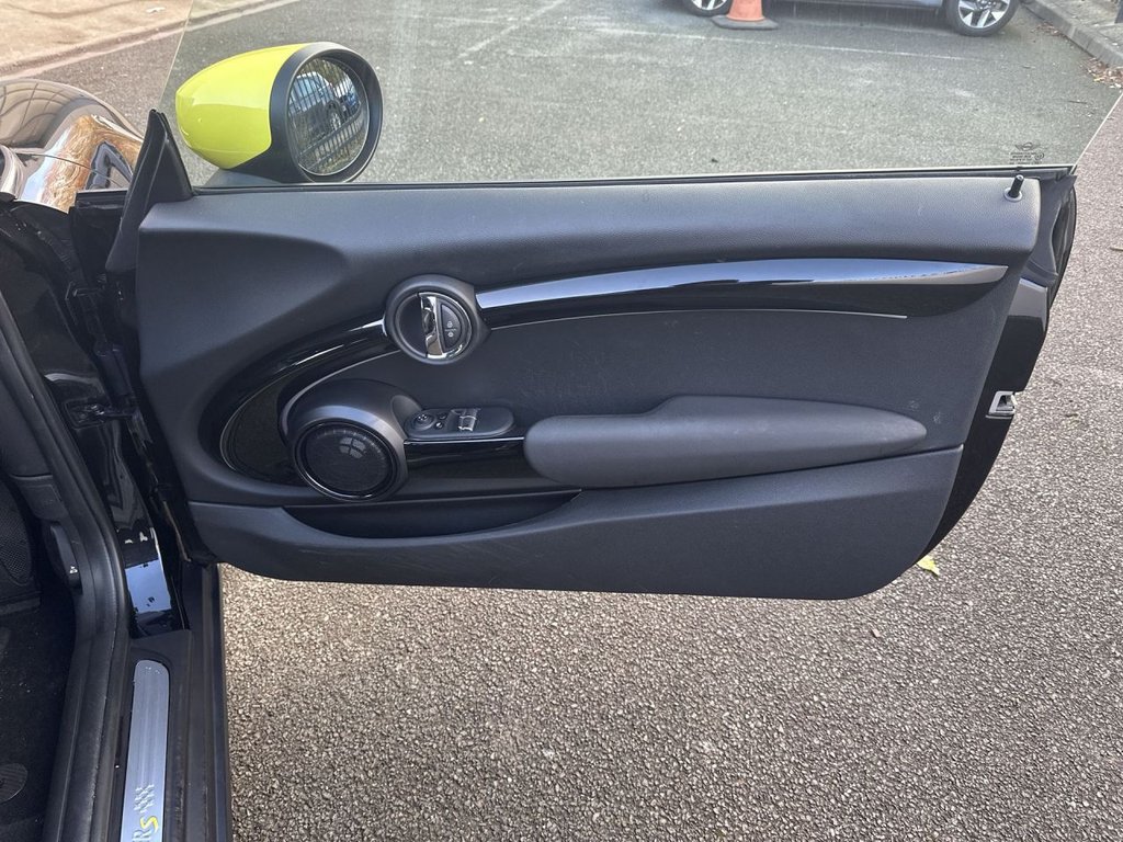 Used MINI Electric Hatch 2022 for sale - 77122010: Photo 22