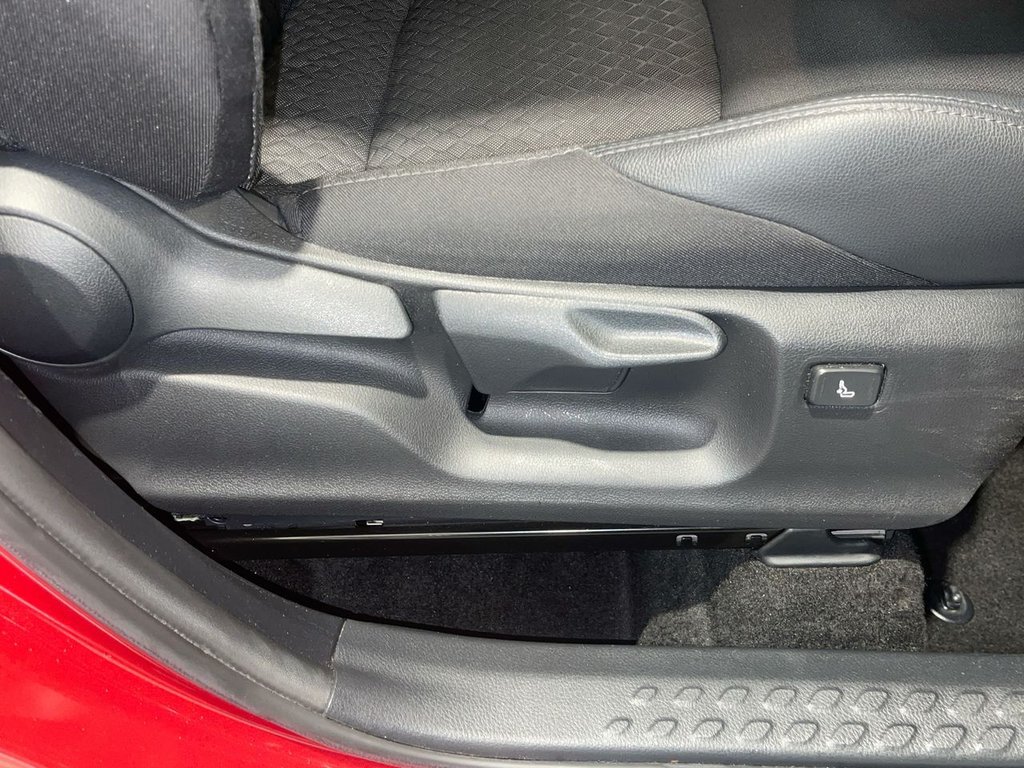 Used Toyota C-HR 2022 for sale - 77110692: Photo 6