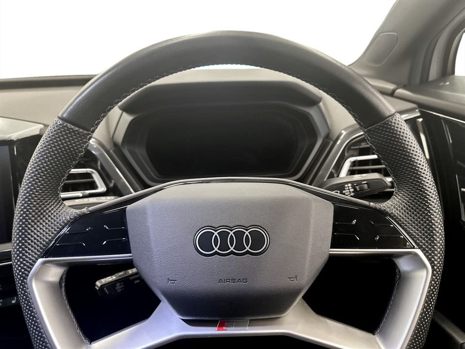 Used Audi Q4 e-tron 2023 for sale - 77780670: Photo 13