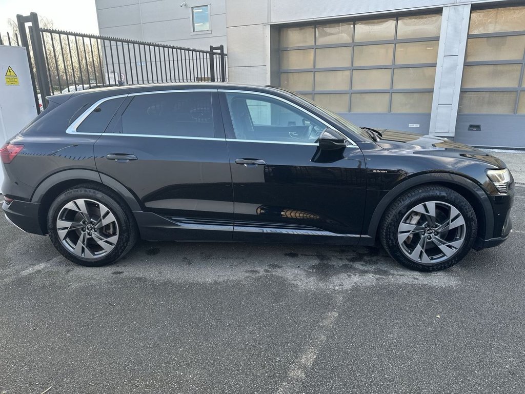 Used Audi e-tron 2021 for sale - 76953977: Photo 9