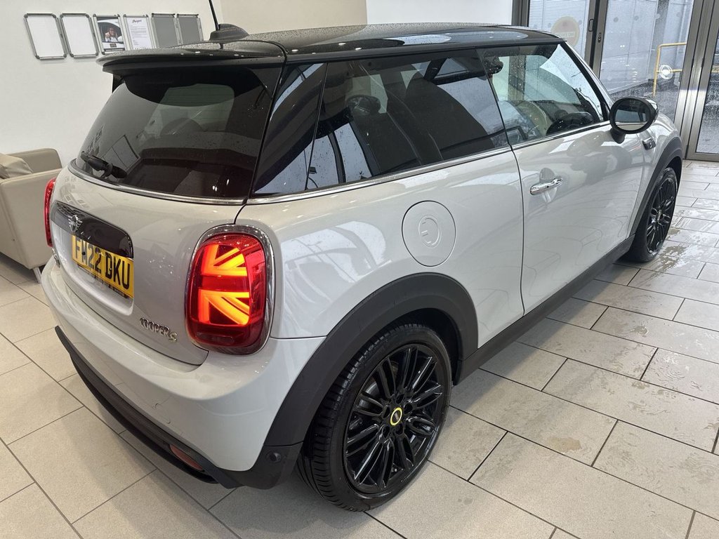 Used MINI Electric Hatch 2022 for sale - 76792366: Photo 8