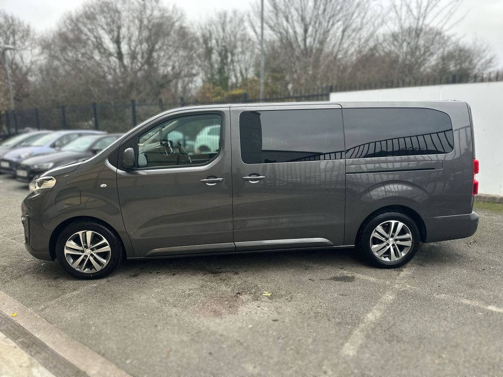 Used Peugeot e-Traveller 2022 for sale - 76791994: Photo 12