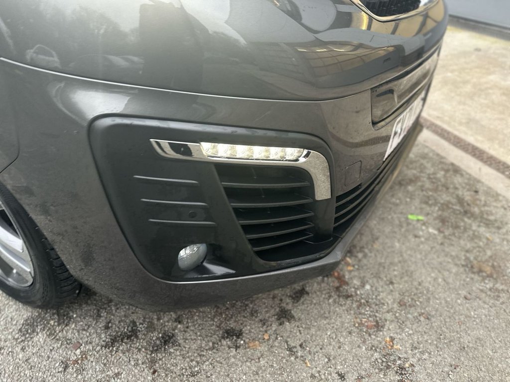 Used Peugeot e-Traveller 2022 for sale - 76791994: Photo 17