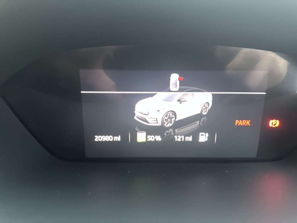 Used Skoda Enyaq 2022 for sale - 77110624: Photo 2