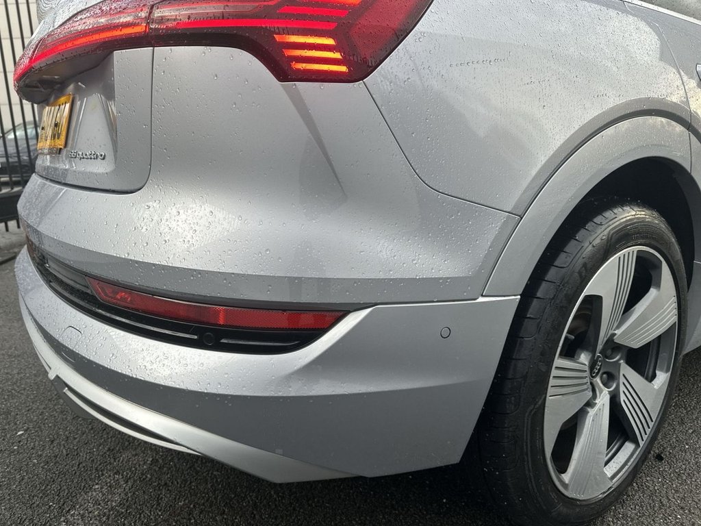 Used Audi e-tron 2022 for sale - 77249779: Photo 11