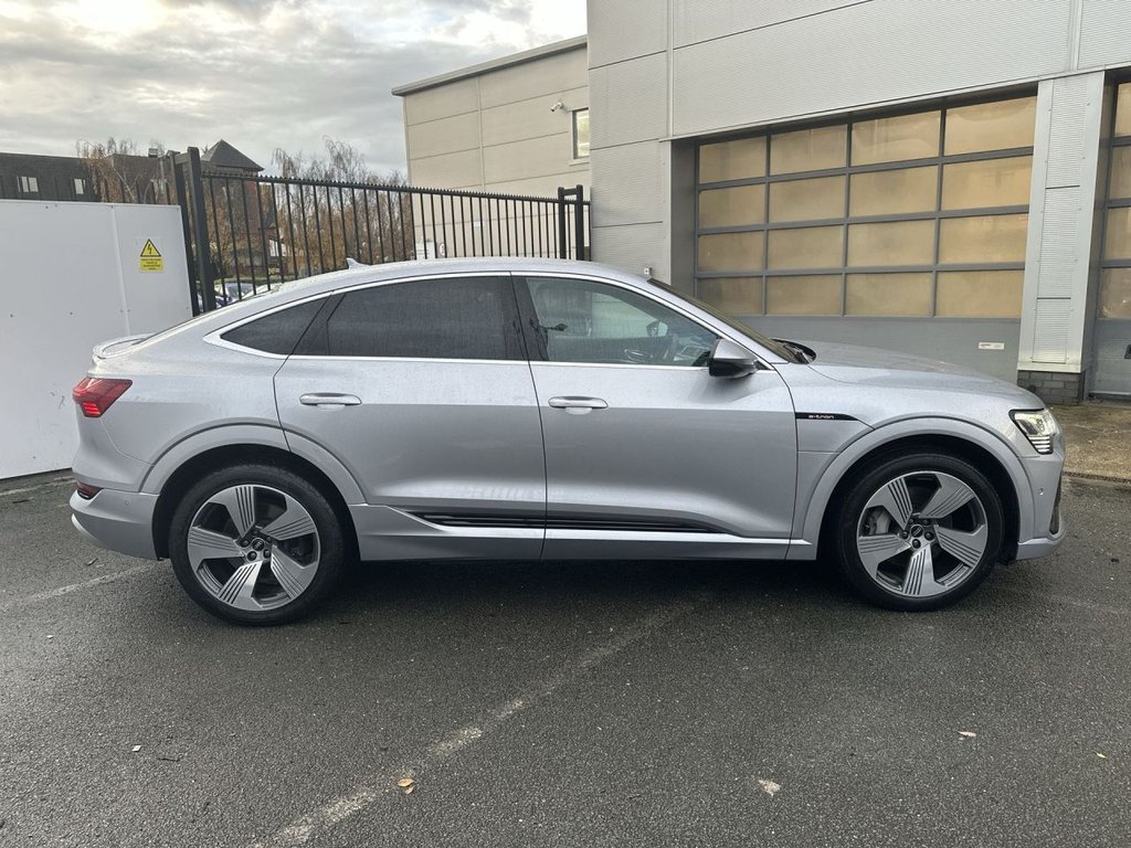 Used Audi e-tron 2022 for sale - 77249779: Photo 9