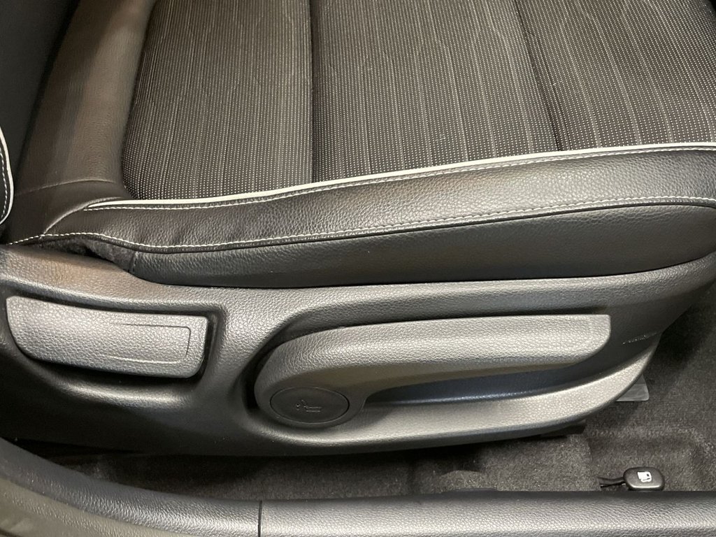 Used Kia Stonic 2023 for sale - 77007131: Photo 24