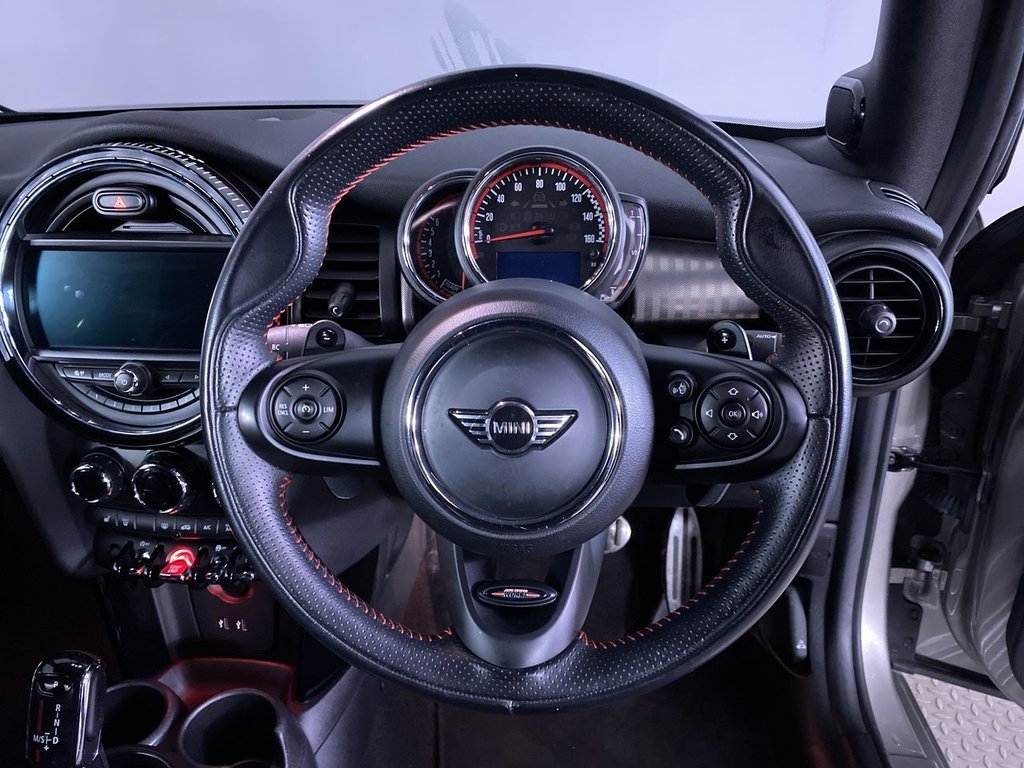 Used MINI Convertible 2018 for sale - 77301810: Photo 16