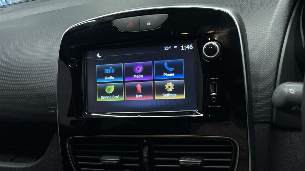 Used Renault Clio 2018 for sale - 77498374: Photo 18