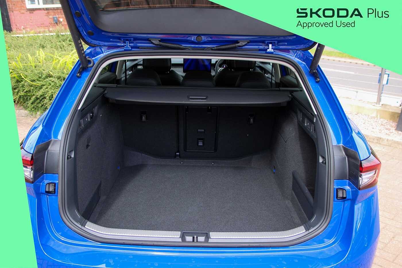 Used Skoda Superb 2025 for sale - 76957395: Photo 11