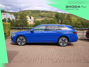 Used Skoda Superb 2025 for sale - 76957395: Photo