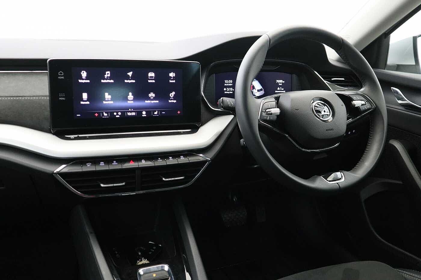 Used Skoda Octavia 2023 for sale - 76968793: Photo 2