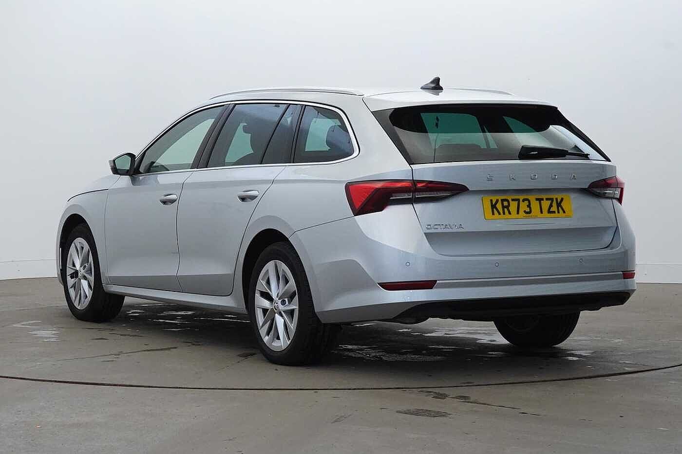 Used Skoda Octavia 2023 for sale - 76968793: Photo 3