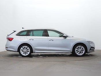 Used Skoda Octavia 2023 for sale - 76968793: Photo