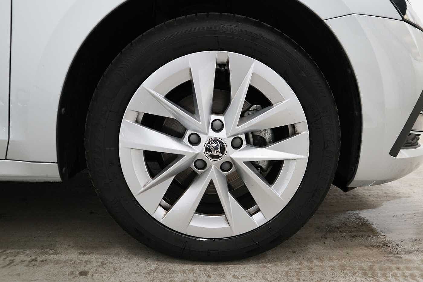 Used Skoda Octavia 2023 for sale - 76968793: Photo 5