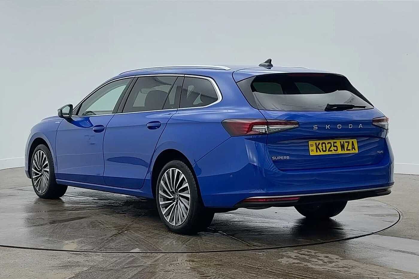 Used Skoda Superb 2025 for sale - 77834191: Photo 3