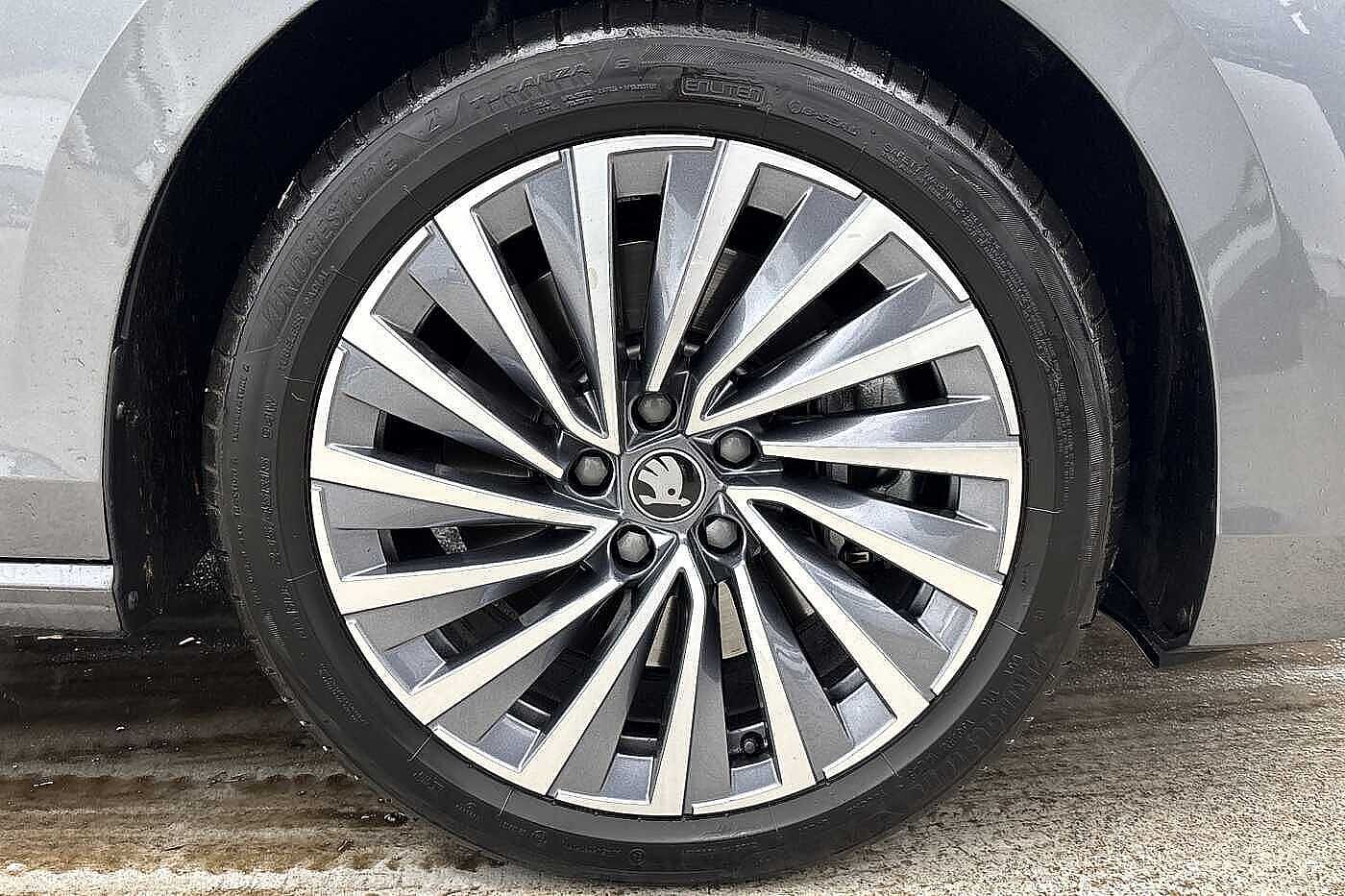 Used Skoda Superb 2025 for sale - 77687207: Photo 5