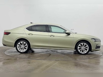 Used Skoda Superb 2024 for sale - 77974606: Photo