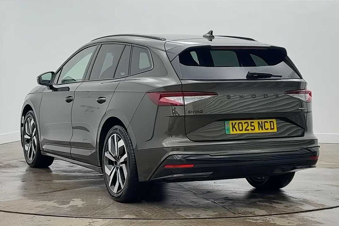 Used Skoda Enyaq 2025 for sale - 77601795: Photo 3