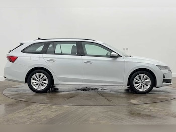 Used Skoda Octavia 2025 for sale - 78296396: Photo