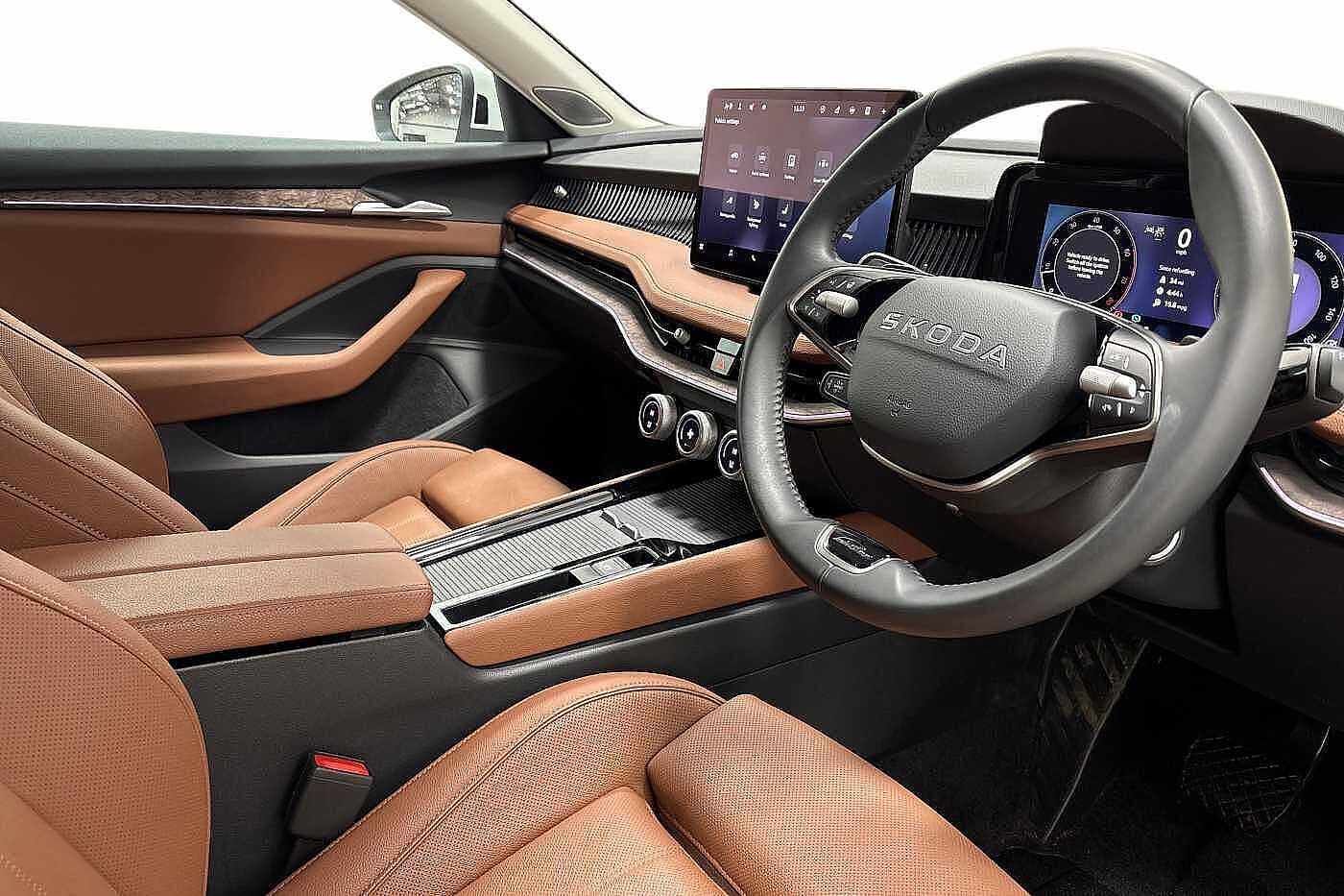 Used Skoda Superb 2025 for sale - 76718720: Photo 6