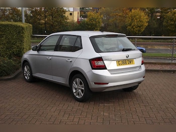 Used Skoda Fabia 2018 for sale - 76292075: Photo