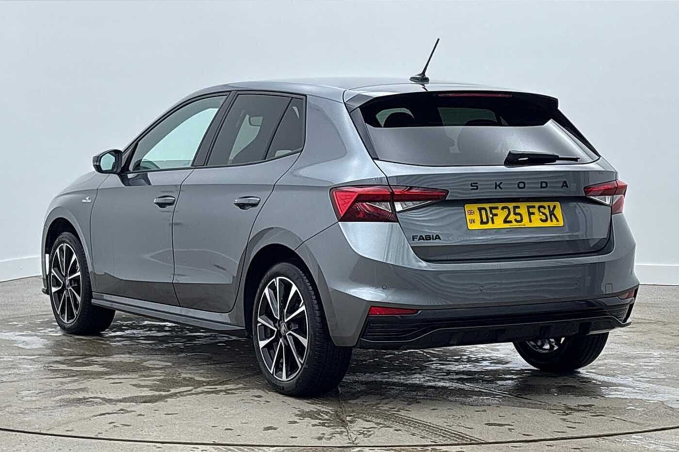 Used Skoda Fabia 2025 for sale - 77915984: Photo 3