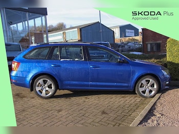 Used Skoda Octavia 2020 for sale - 77700579: Photo