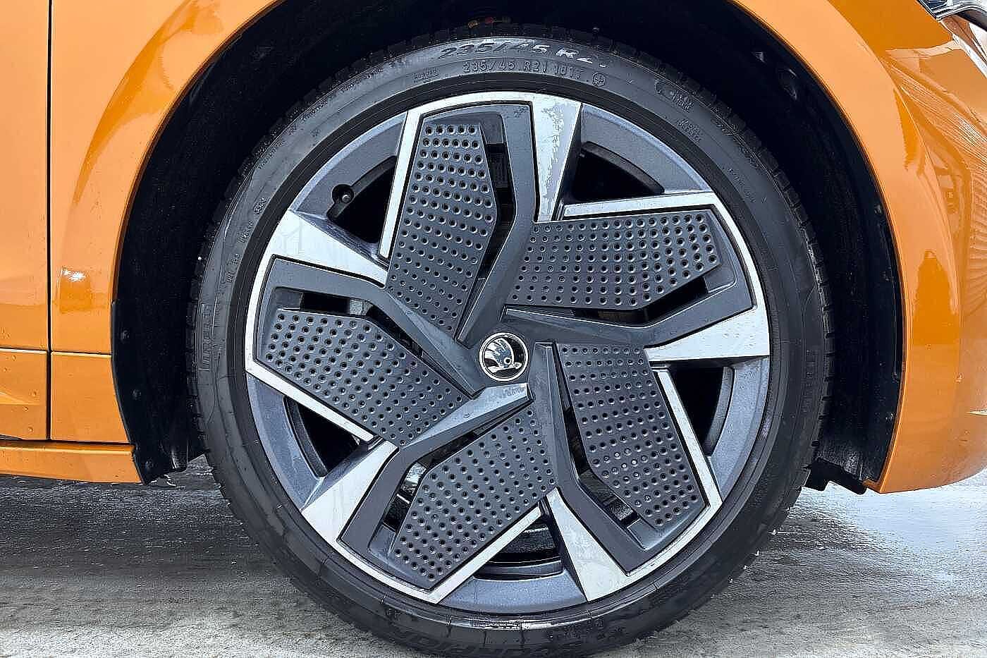 Used Skoda Enyaq 2025 for sale - 77700616: Photo 5