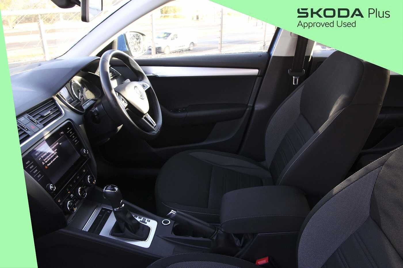 Used Skoda Octavia 2020 for sale - 77842631: Photo 2