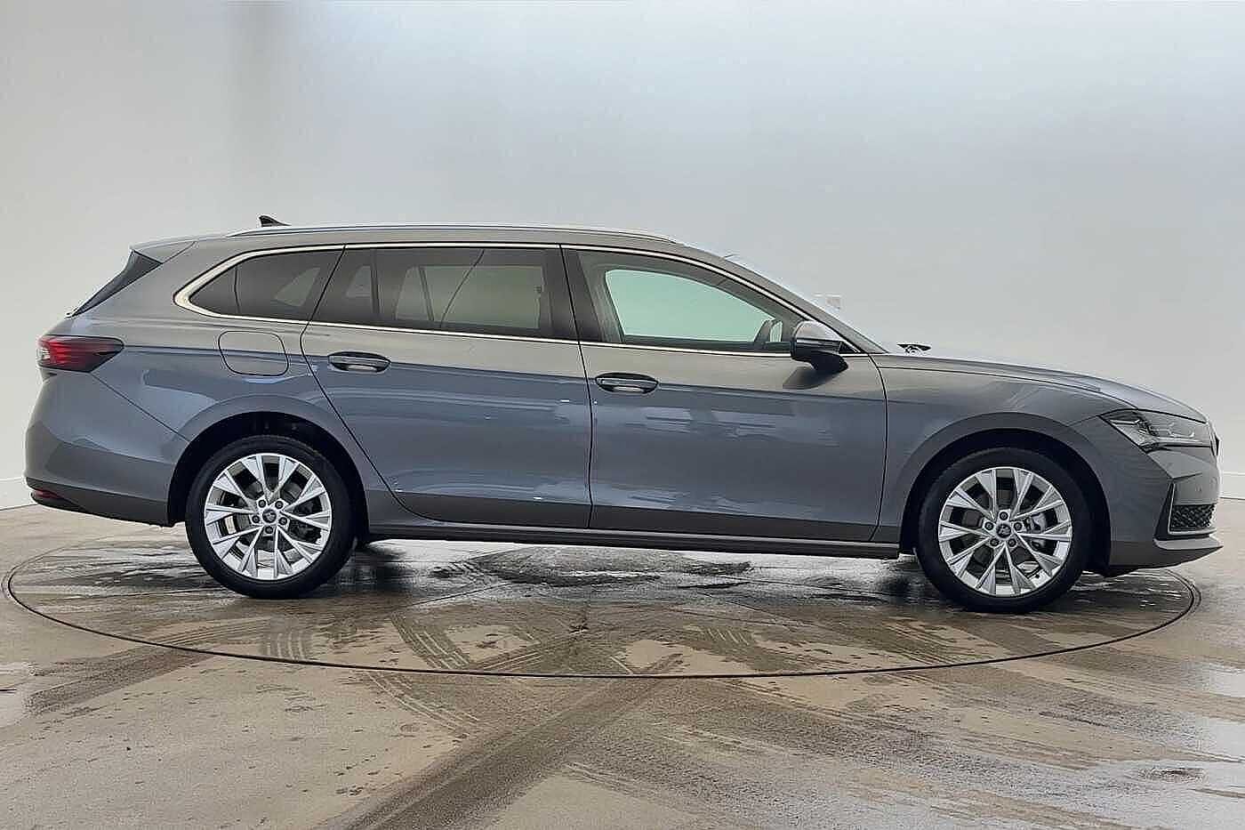 Used Skoda Superb 2025 for sale - 77687209: Photo 4