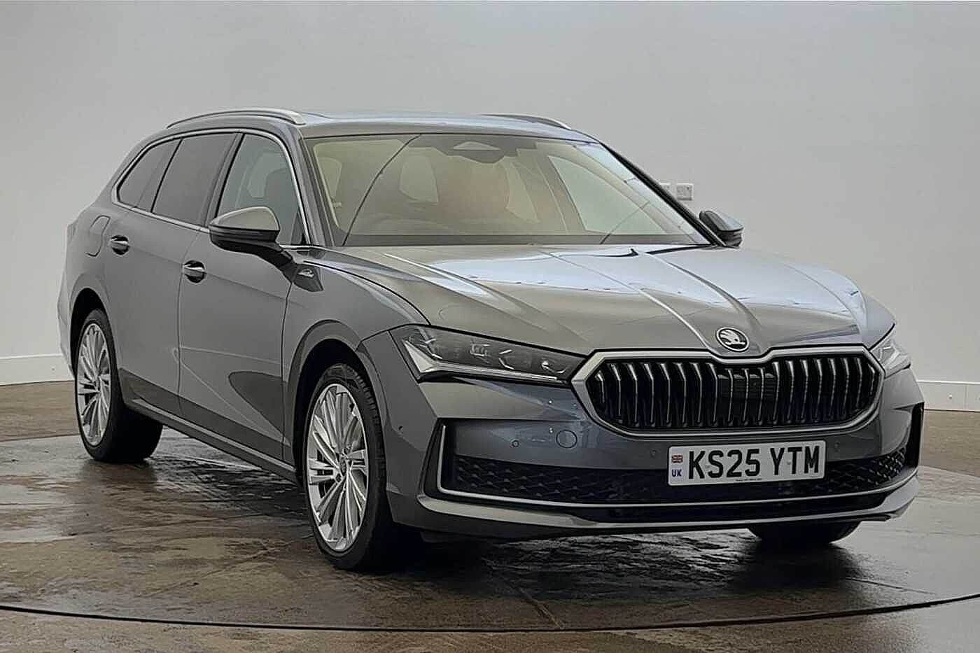 Used Skoda Superb 2025 for sale - 76968789: Photo 1