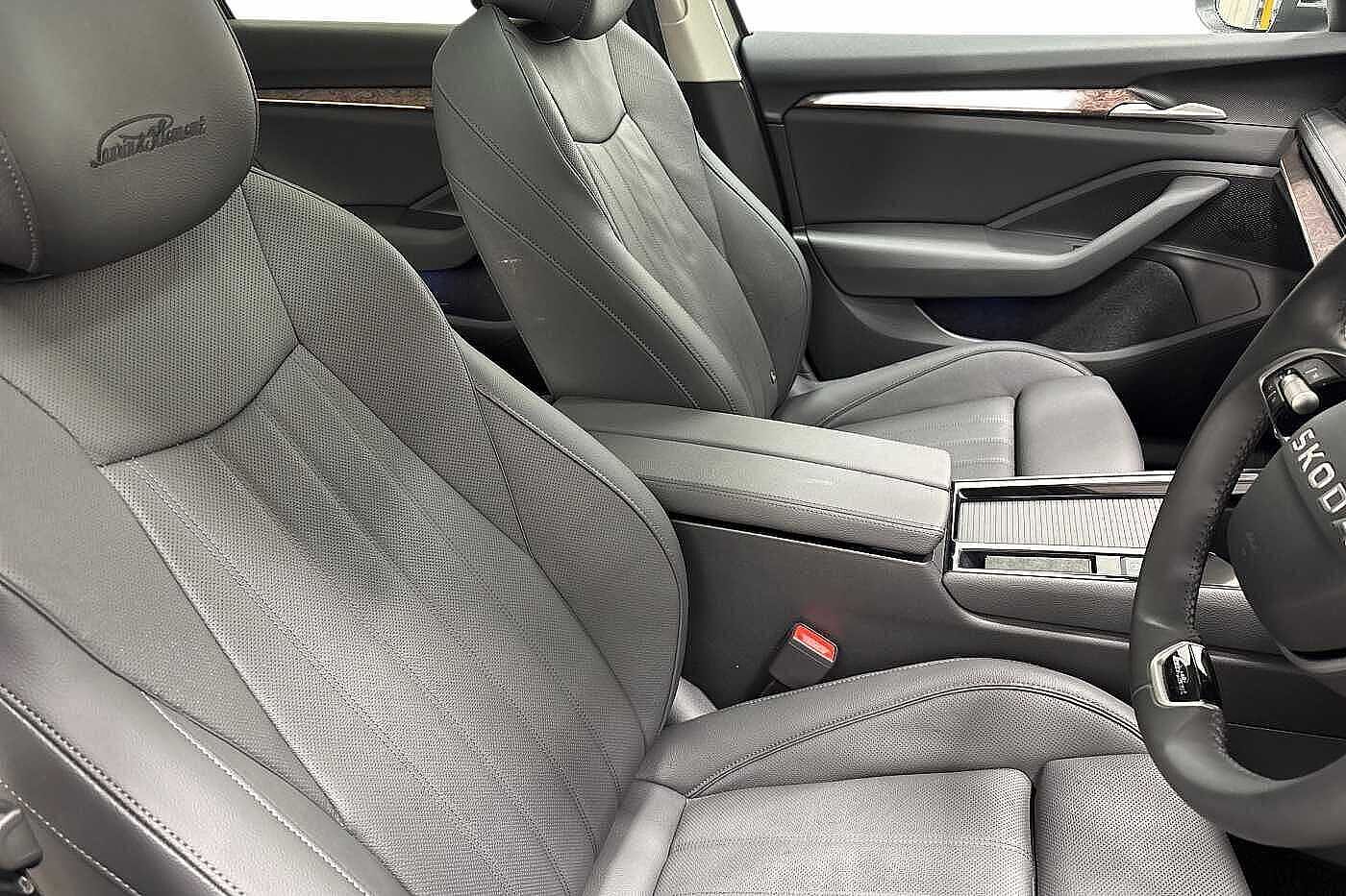Used Skoda Superb 2025 for sale - 76968789: Photo 10
