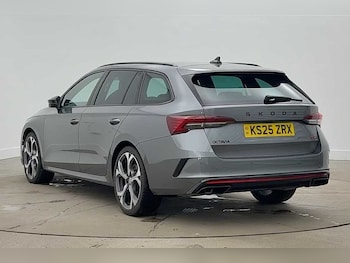 Used Skoda Octavia 2025 for sale - 77601794: Photo