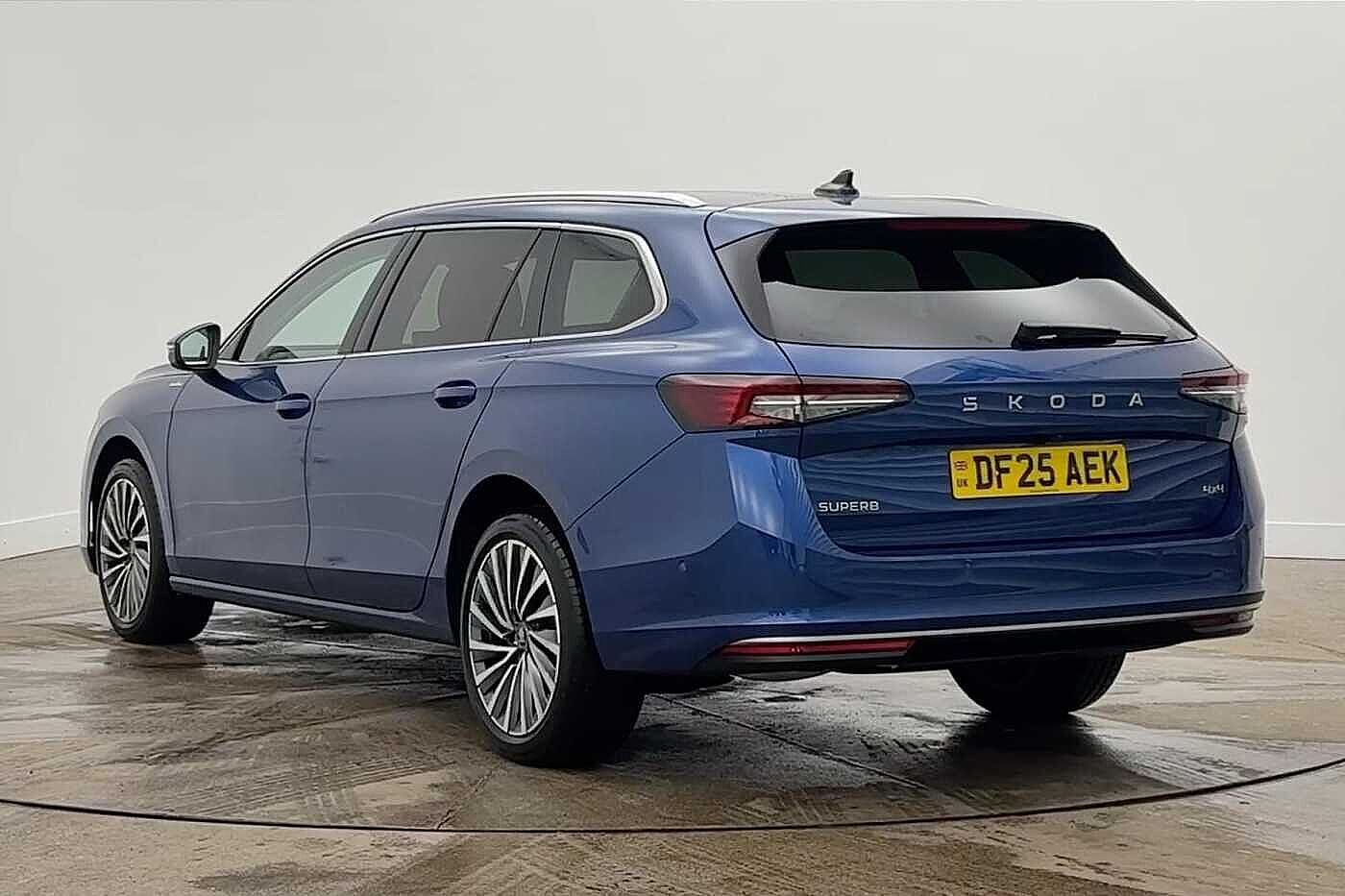 Used Skoda Superb 2025 for sale - 77577858: Photo 3