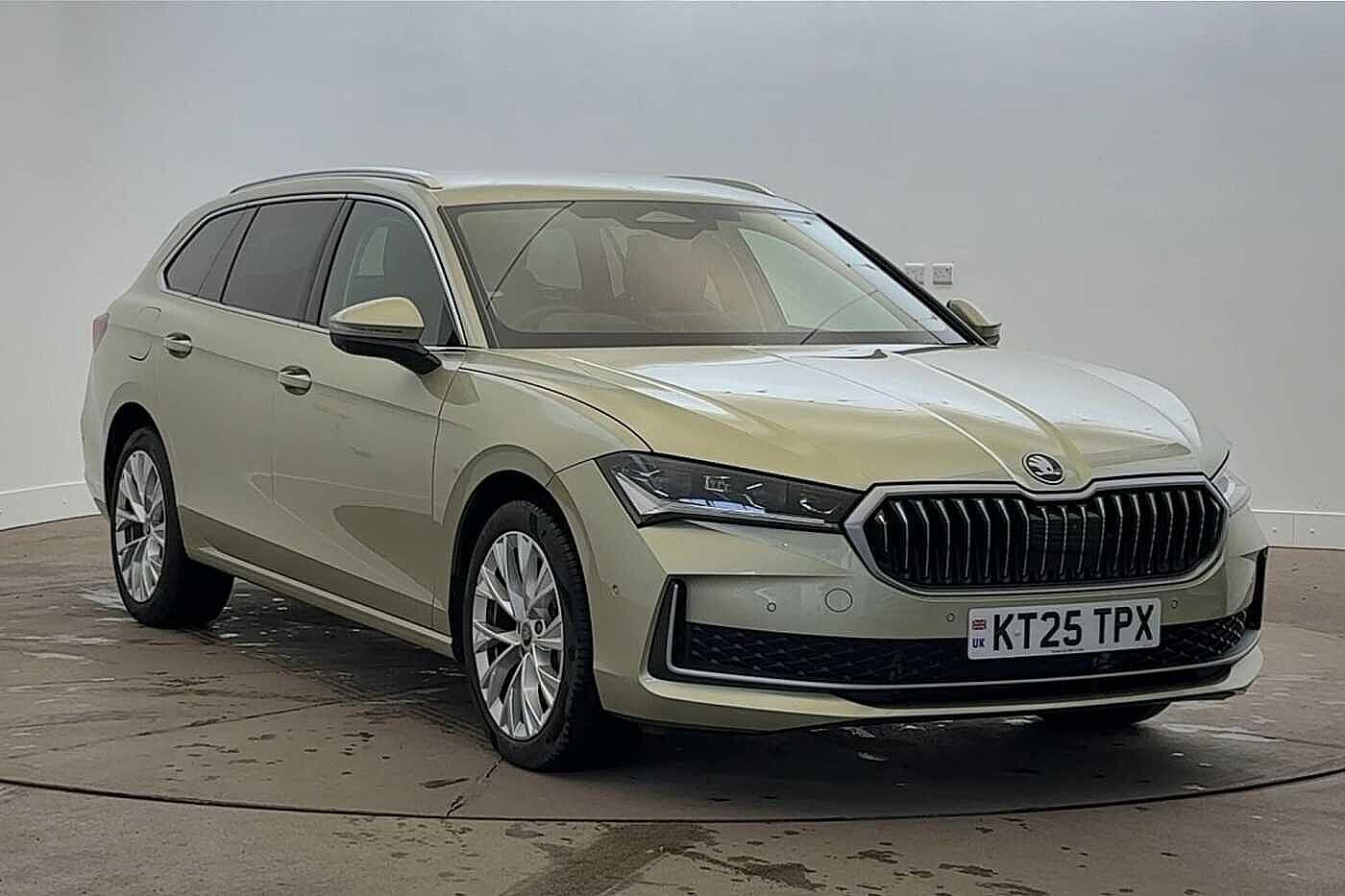 Used Skoda Superb 2025 for sale - 77206799: Photo 1