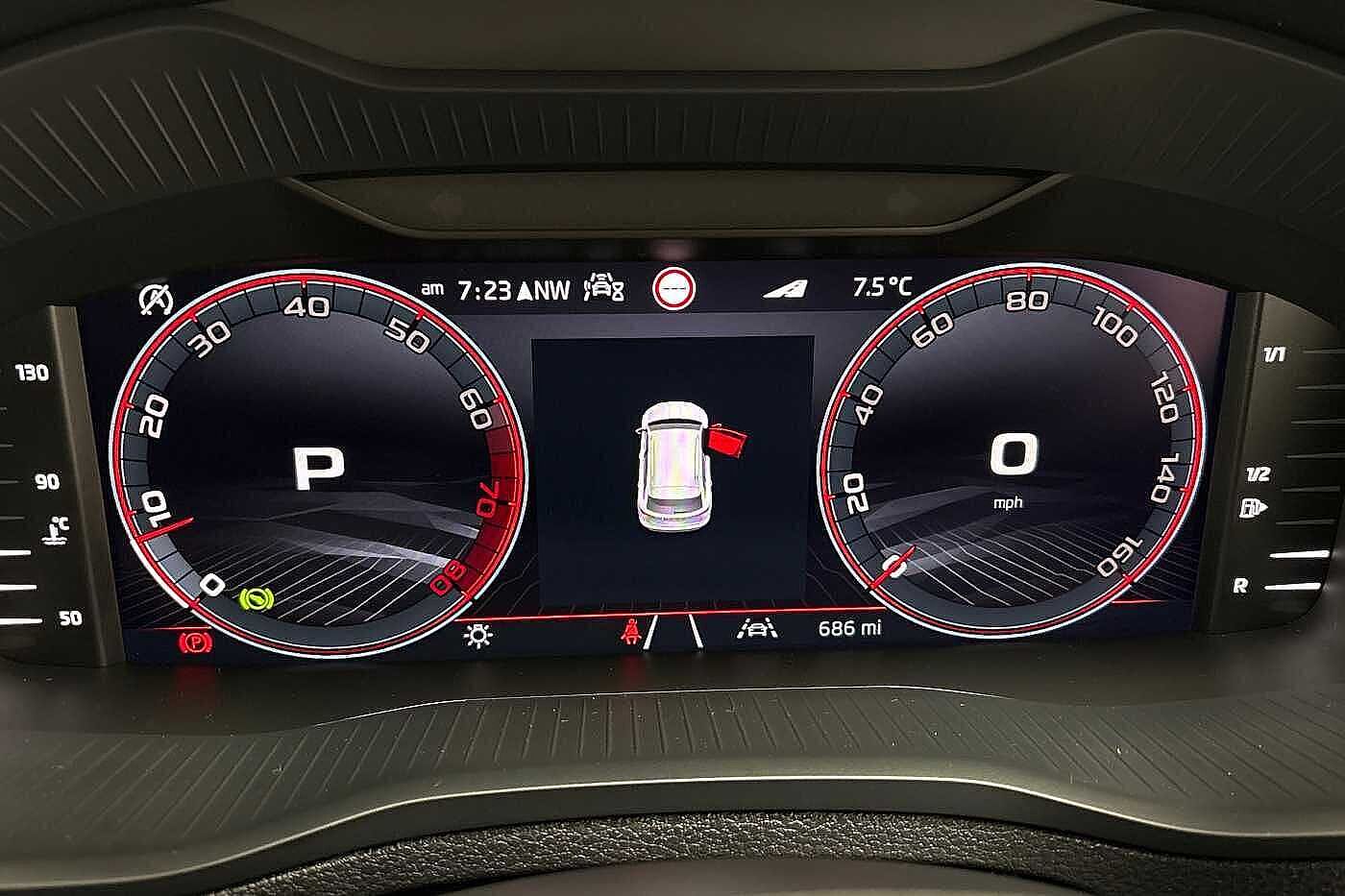 Used Skoda Karoq 2025 for sale - 77915951: Photo 11