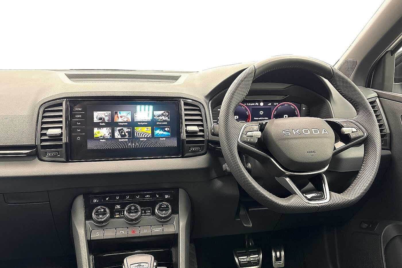 Used Skoda Karoq 2025 for sale - 77915951: Photo 2