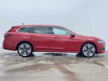 Used Skoda Superb 2025 for sale - 77552067: Photo