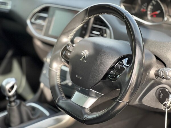Used Peugeot 308 2017 for sale - 76185666: Photo 20
