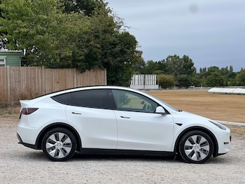 Used Tesla Model Y 2022 for sale - 79359114: Photo