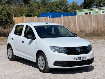 Used Dacia Sandero 2020 for sale - 79322299: Photo