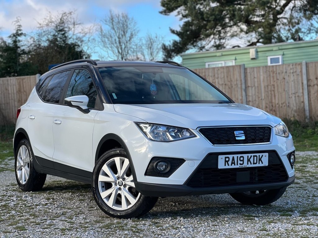 Used SEAT Arona 2019 for sale - 76768175: Photo 1