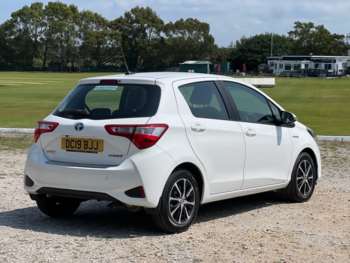 Used Toyota Yaris 2019 for sale - 74877249: Photo