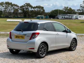 Used Toyota Yaris 2012 for sale - 74734166: Photo