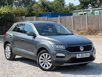 Used Volkswagen T-Roc 2019 for sale - 79205174: Photo