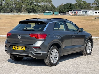 Used Volkswagen T-Roc 2019 for sale - 79205174: Photo